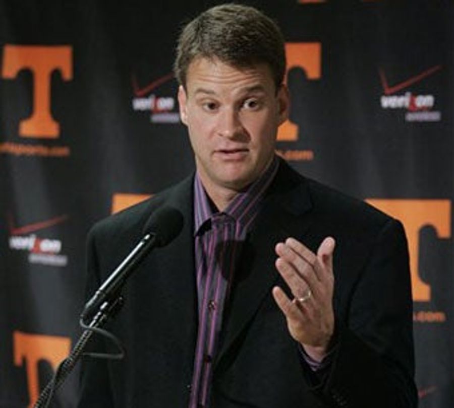 Lane Kiffin May Be Allergic To The Truth
