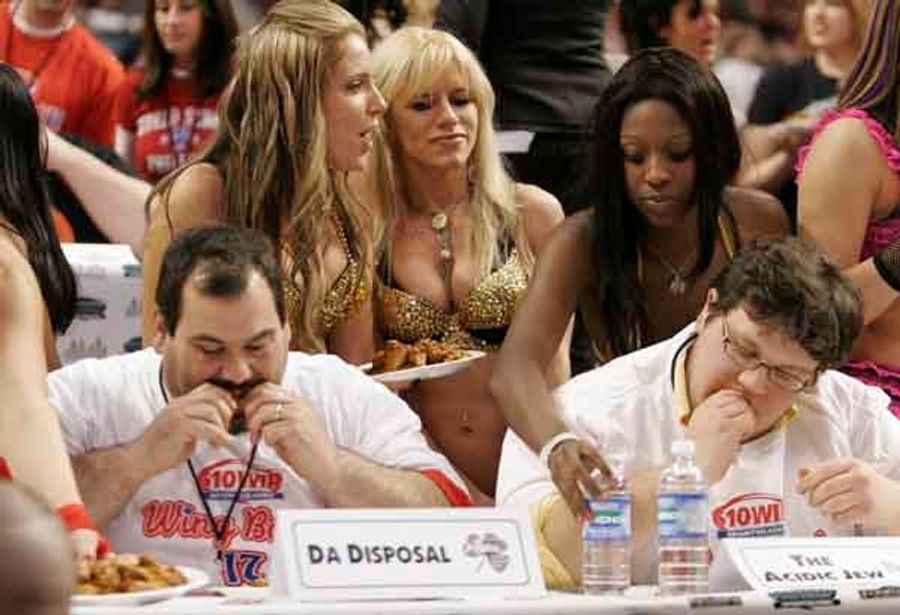 Nothing Kicks Off Super Bowl Weekend Better Than The Smell Of Old Strippers, Frank&#39;s Hot Sauce, And Bile