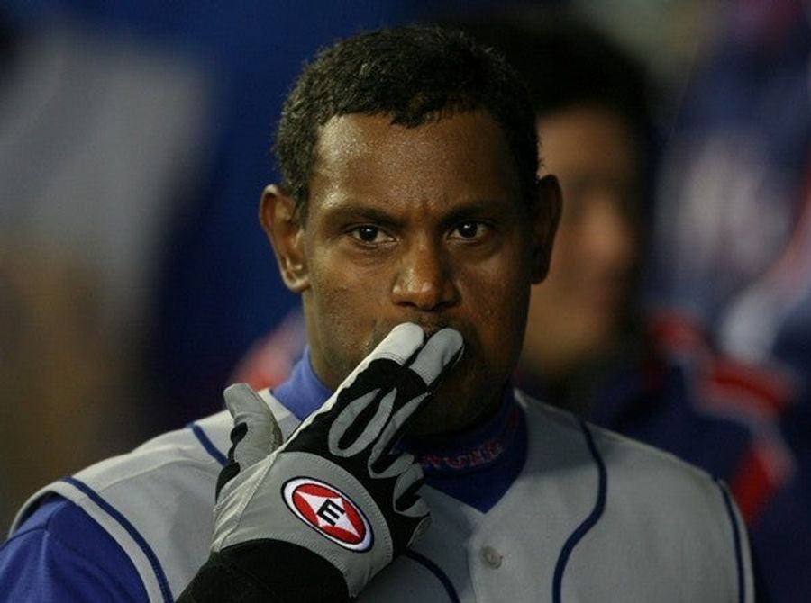 Sammy Sosa Does Not Come To You For A Contract Offer