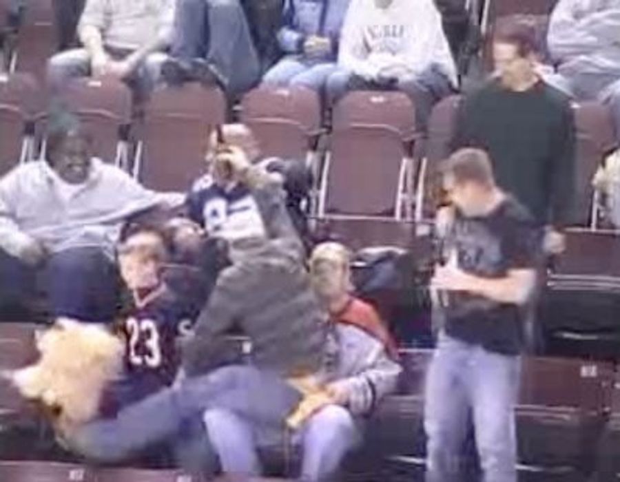 Littlest Peoria Hockey Fan Pushes Back Against "Cha Cha Slide"