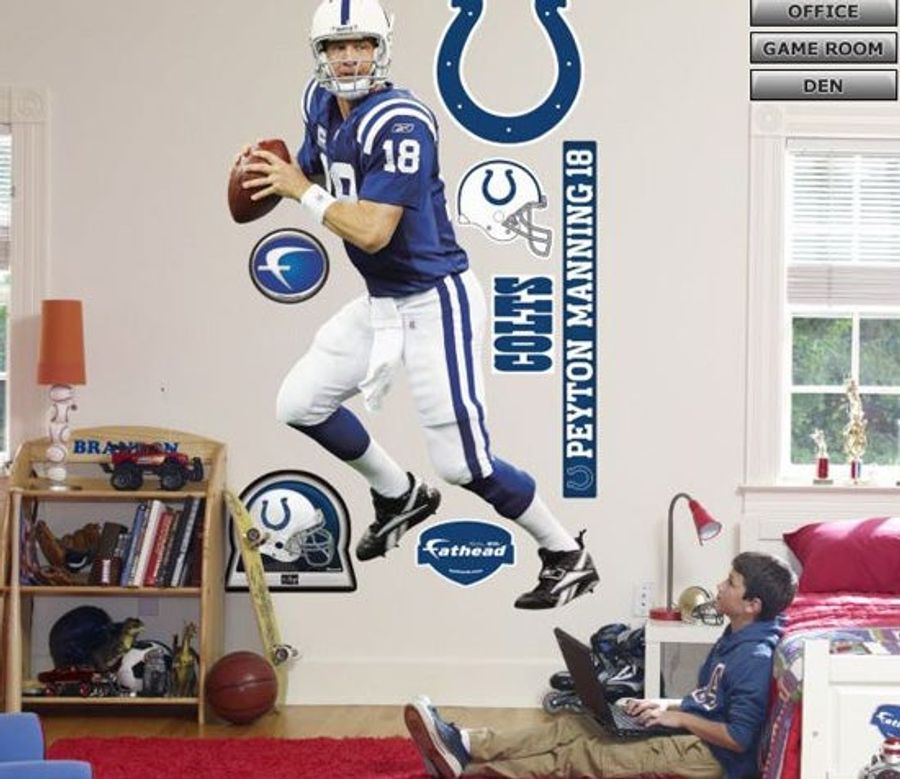 Manning Heroically Leads Colts Over Sucky Team, Into Playoffs
