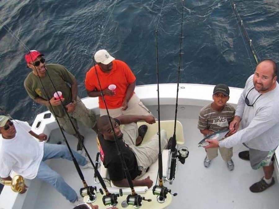 Plaxico Is Gonna Need A Bigger Boat!