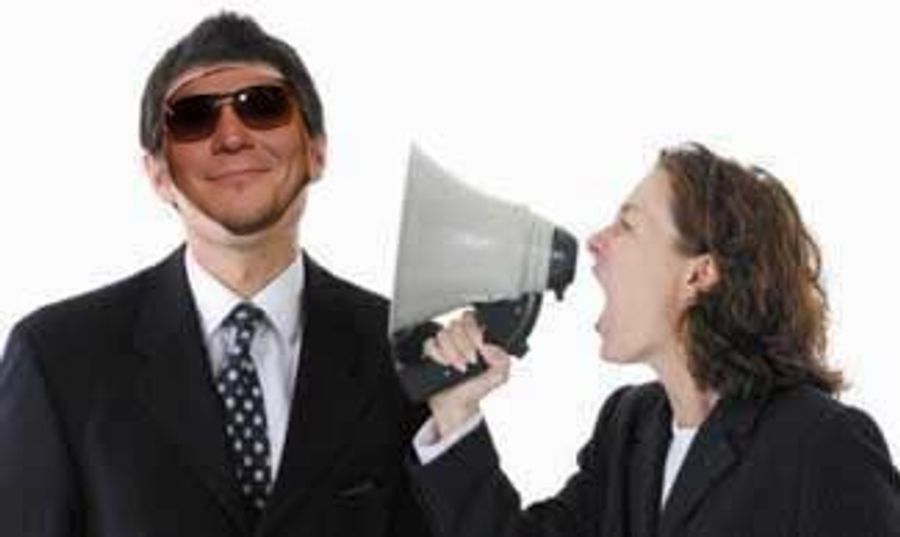 Introducing the Deadspin Customer Service Hotline