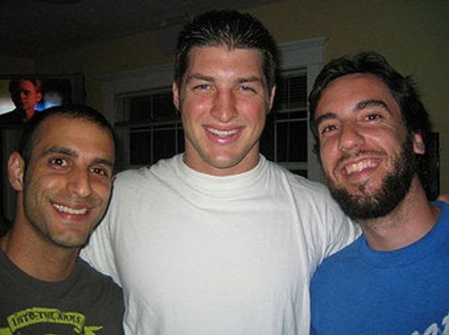 Morning Blogdome: Tim Tebow Is A Humble Man