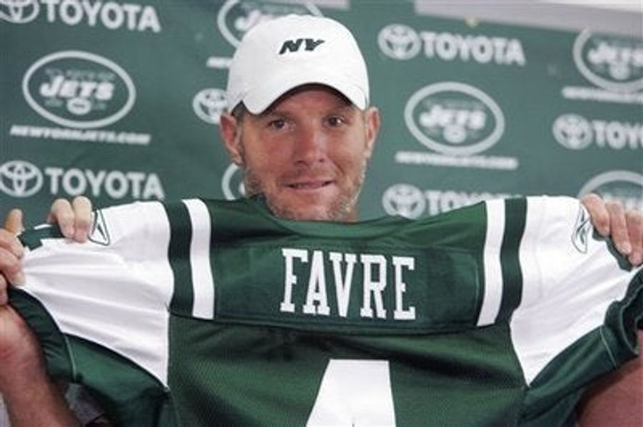 Favre-Packers Divorce Is Getting Downright Messy