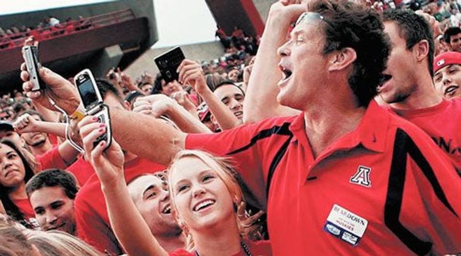 (Late) Afternoon Blogdome: Mess With The Hoff, You Get The Horns