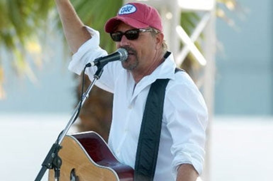 Attention Tampa Bay Rays: Kevin Costner is Here To Tepidly Rock You into the World Series