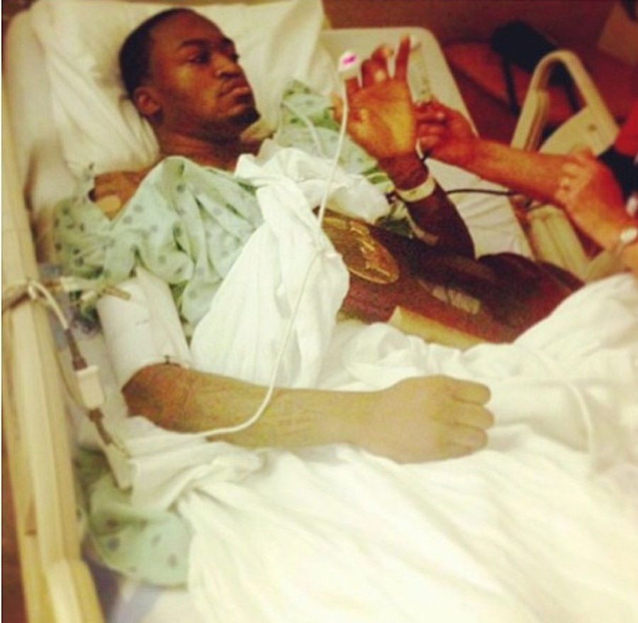 Here&#39;s Kevin Ware Holding His Team&#39;s Regional Championship Trophy While Recovering In The Hospital