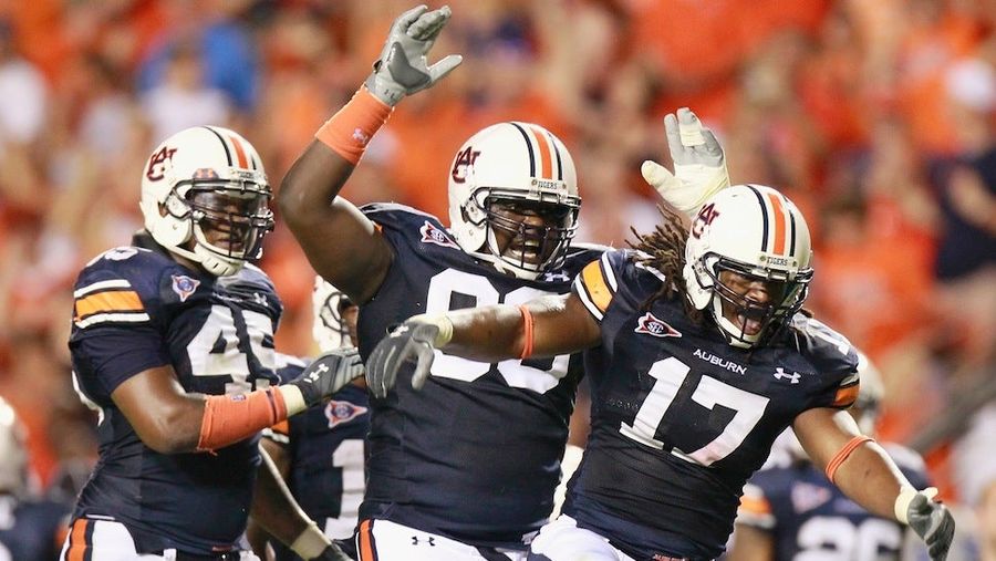 What The Hell Is Going On In Selena Roberts&#39;s Auburn Story?
