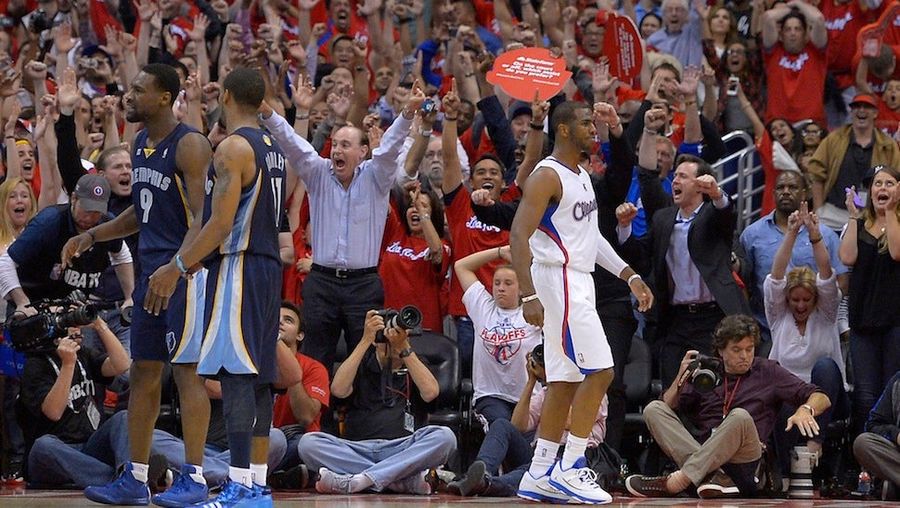 Chris Paul Does It All Himself