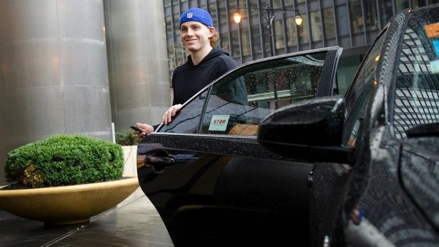 Patrick Kane Successfully Completes Taxi Ride
