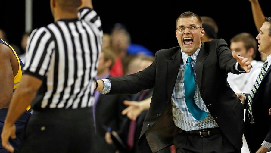 UWGB Hoops Coach Brian Wardle Will Make You Run Until You Poop
