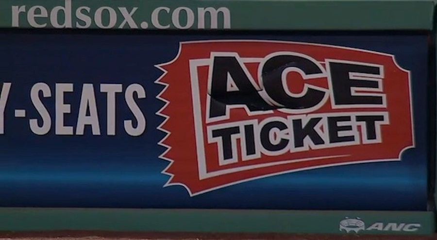 Joel Hanrahan Fastball Punctures Hole In Sign