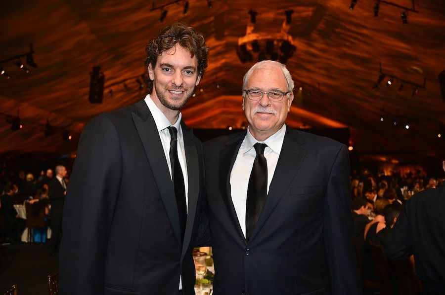 Phil Jackson Is Still Figuring Out This Whole Twitter Thing
