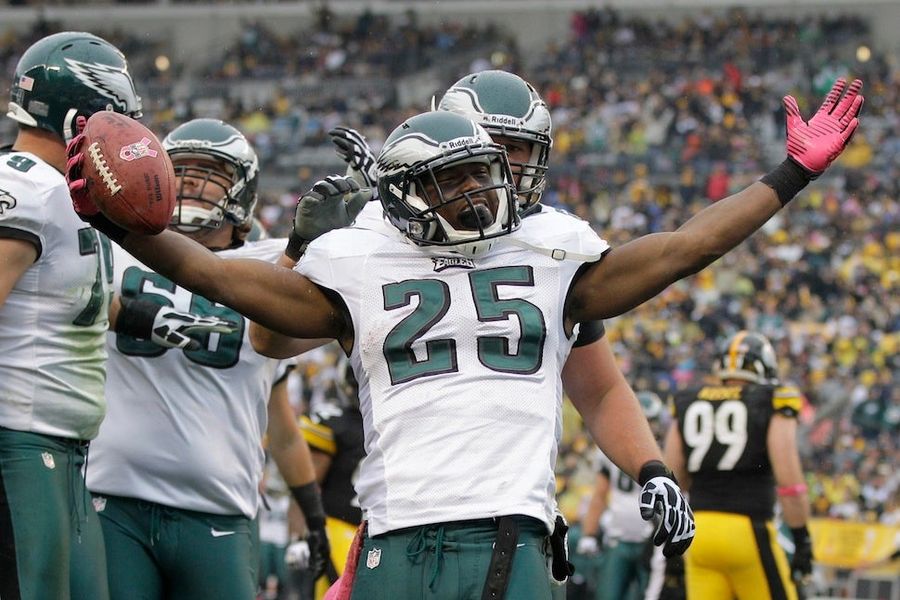 Lawsuit Says LeSean McCoy Assaulted And Ditched Woman On Party Bus