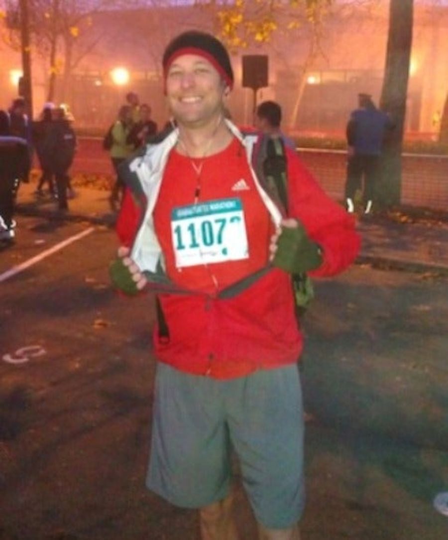 Man Dribbling Soccer Ball From Seattle To Brazil Gets Hit By Car, Dies