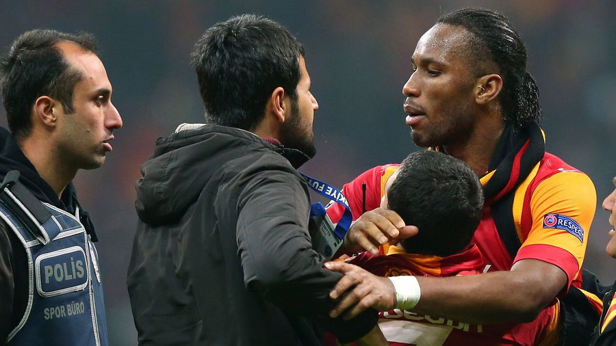 Galatasaray To Protest Racism Against Drogba By Wearing Blackface