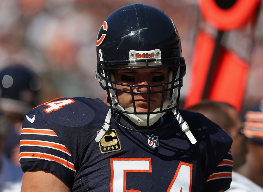 Brian Urlacher Announces His Retirement