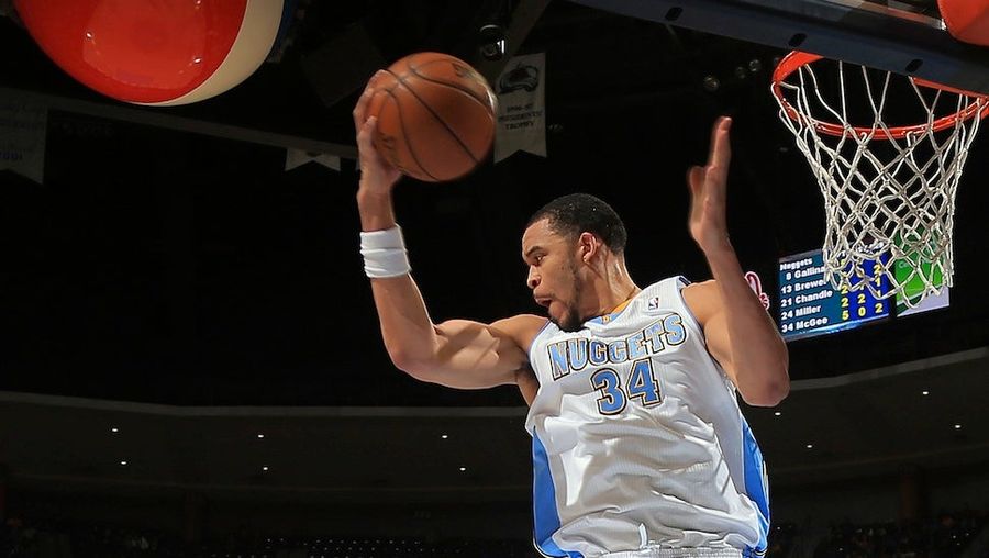Dipshit TMZ Photographer Is Not Worthy Of JaVale McGee's Time