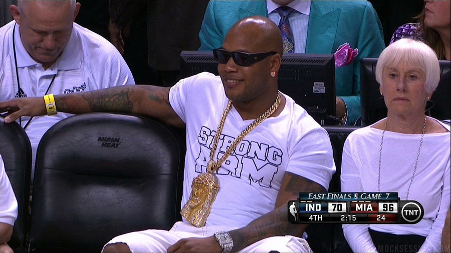 Flo Rida&#39;s Manager Was Ejected From Game In Miami