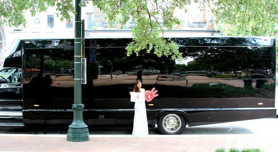 Chandler Parsons Sent A Girl To Prom On A Party Bus