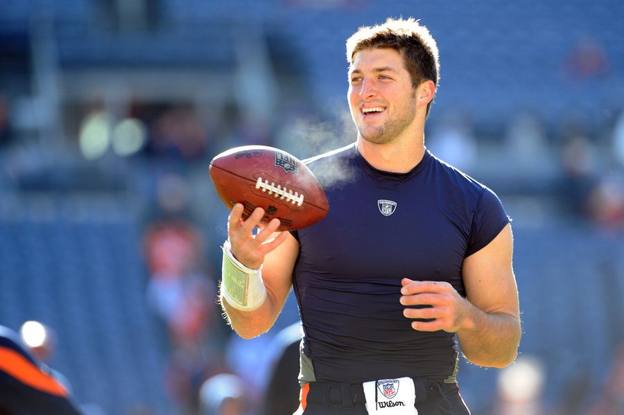 Tim Tebow Signs With The Patriots