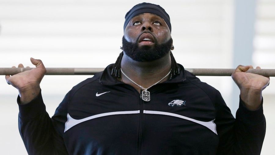 Jason Peters Accused Of Drag Racing, Leading Police On 100 MPH Chase