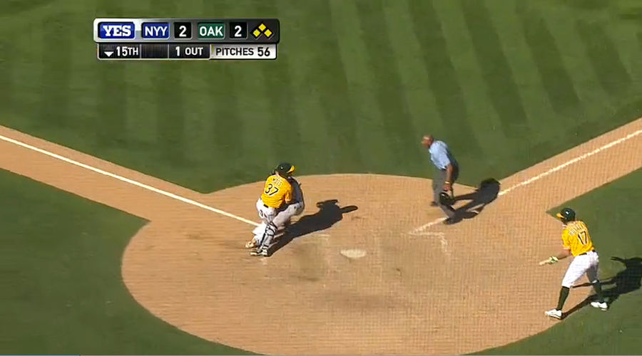 Chris Stewart Holds On After Collision At Plate, Extends Extra Innings