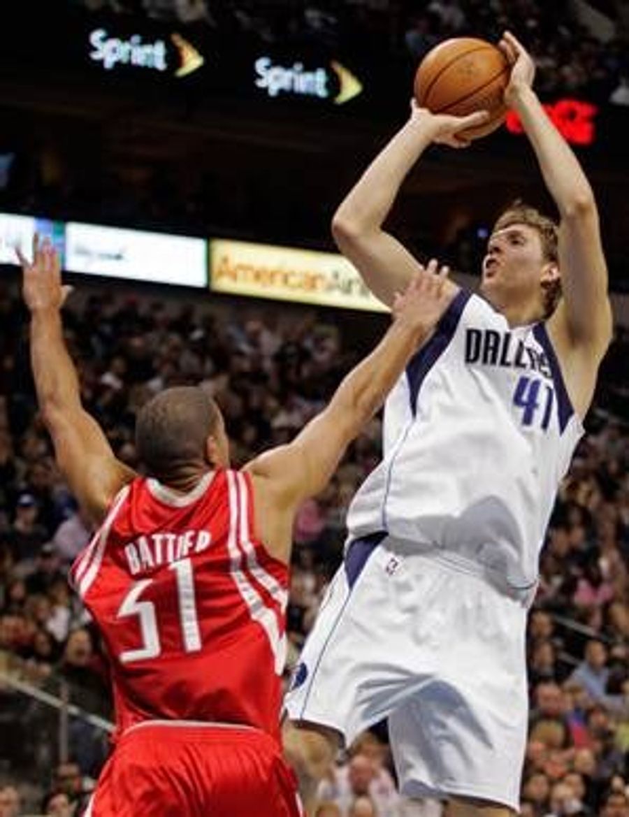 NBA Roundup: As Cuban Goes Slowly Insane, Mavs Continue To Win