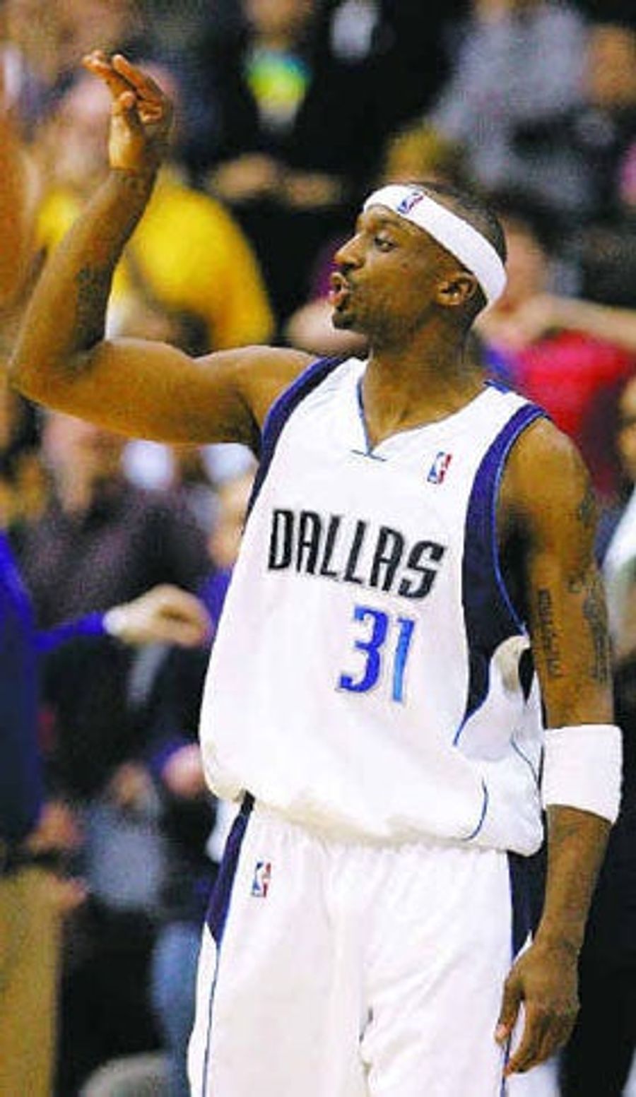 NBA Roundup: Kiss Me Deadly
