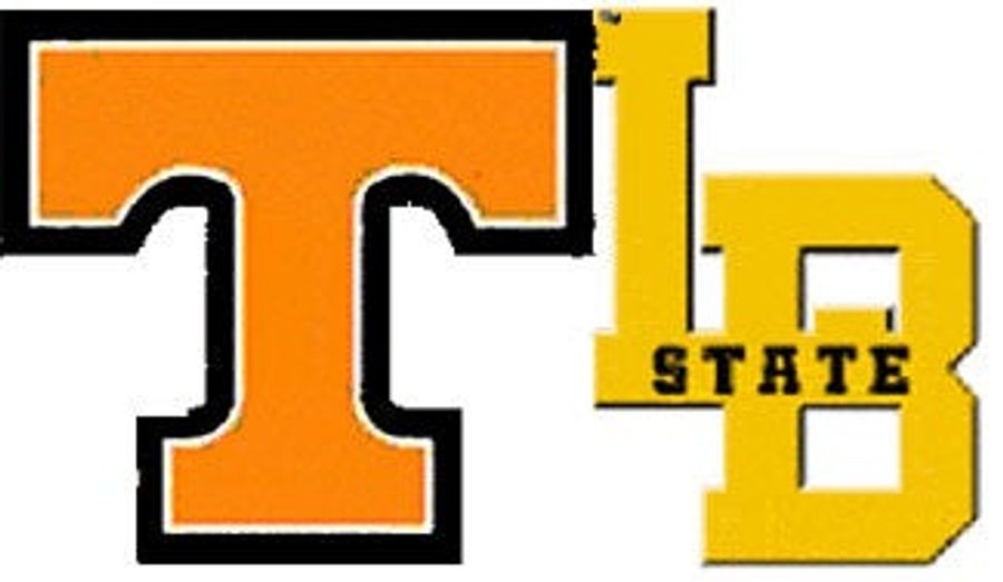 NCAA Pants Party: Tennessee Vs. Long Beach State
