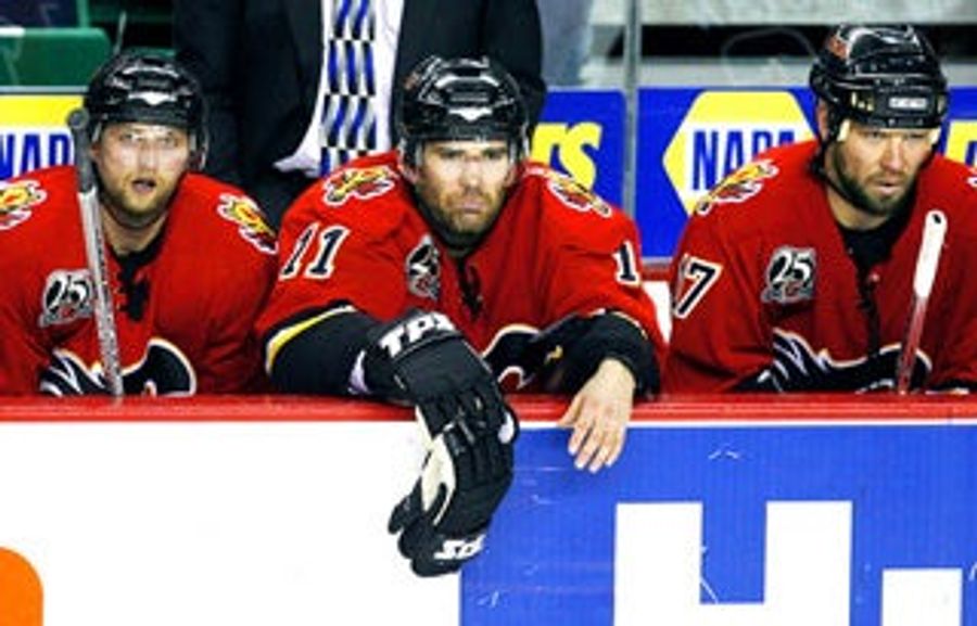 Simon Avoids The Hoosegow, And Other NHL True Crime Stories