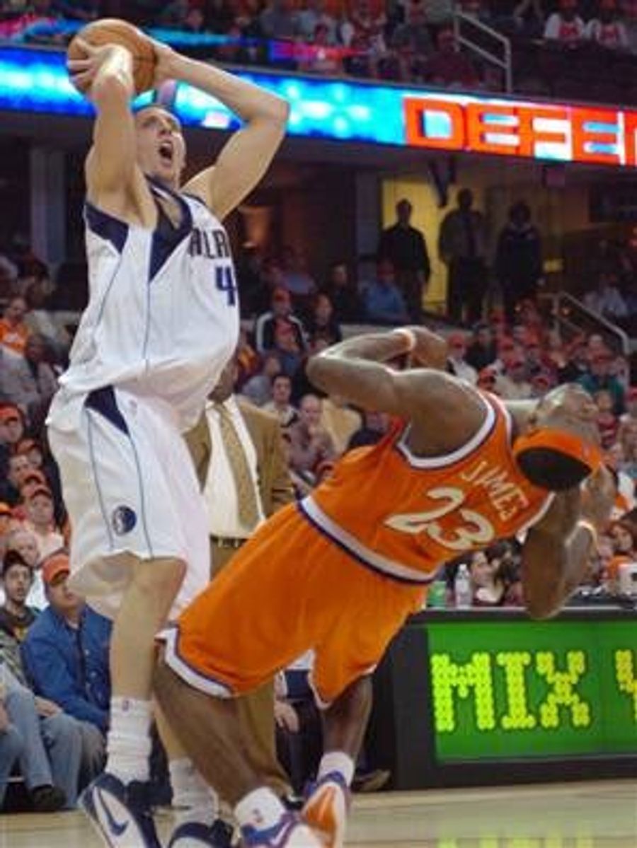 NBA Roundup: Down Goes James!