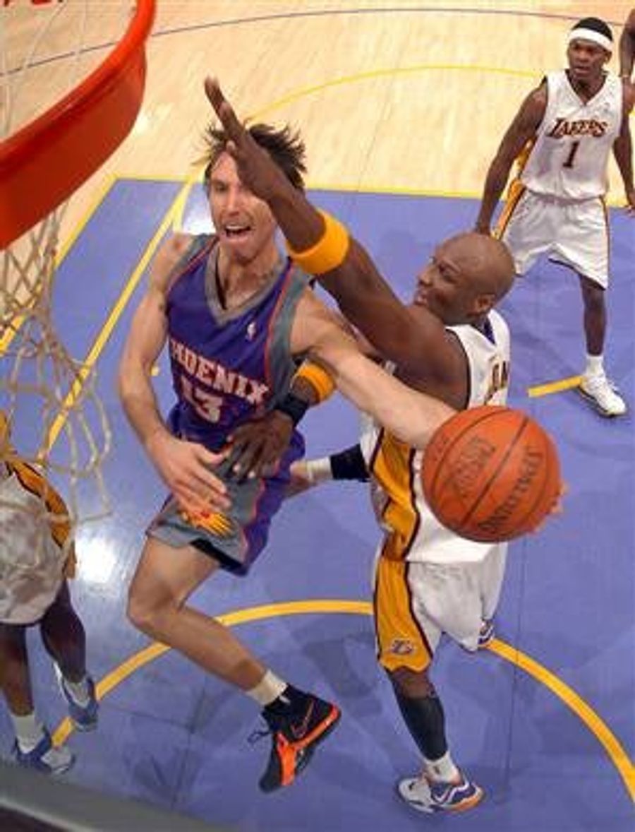 NBA Roundup: LA Confidential