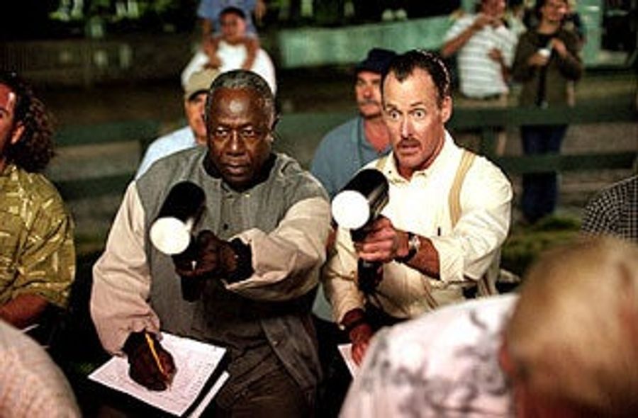 Hank Aaron Is Doing Barry Bonds No Favors