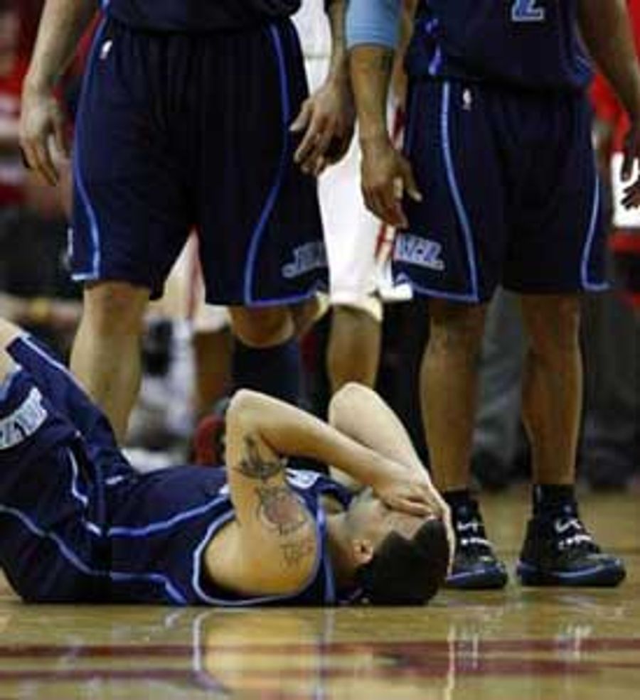 Jerry Sloan Is Making His Players Cry