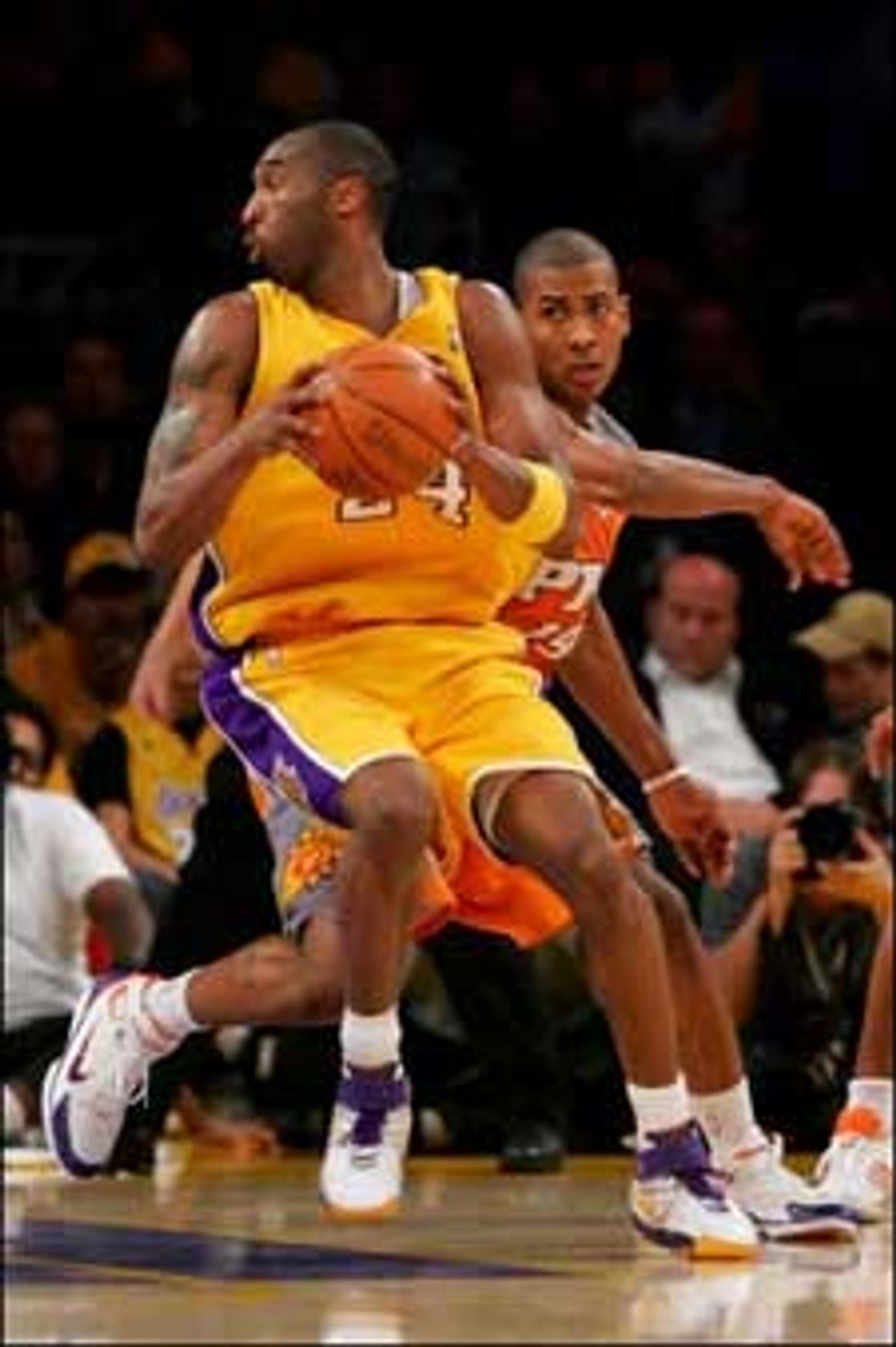 Lakers Make It Just Interesting Enough To Ultimately Disappoint