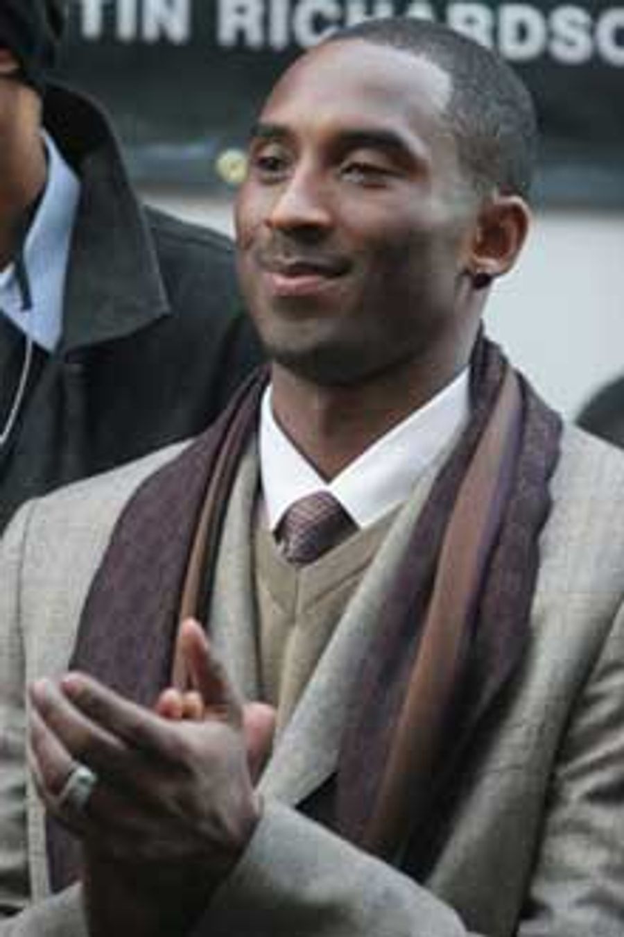 If Kobe Can't Trust His Bodyguard, Whom Can He Trust?