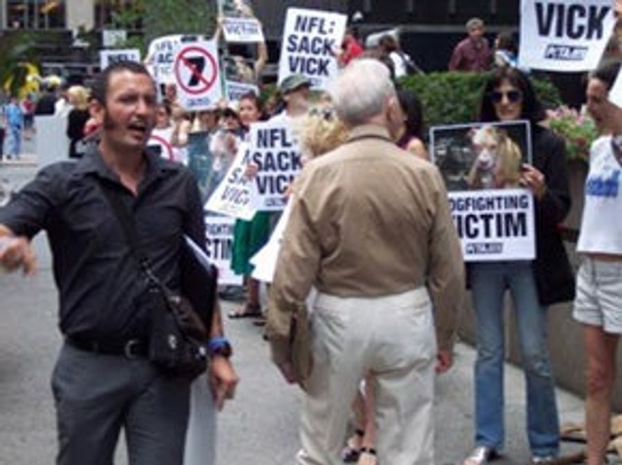 Michael Vick Got Served, Protested Against
