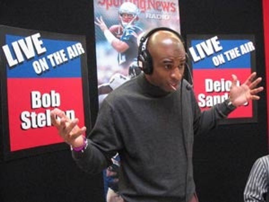 Deion Sanders Finds Dogfighting Quite Exciting, Actually