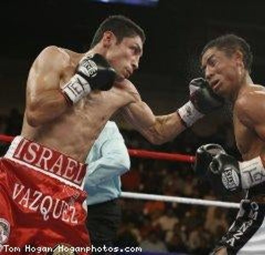 Vazquez Punishes Marquez While Diaz Retires Morales