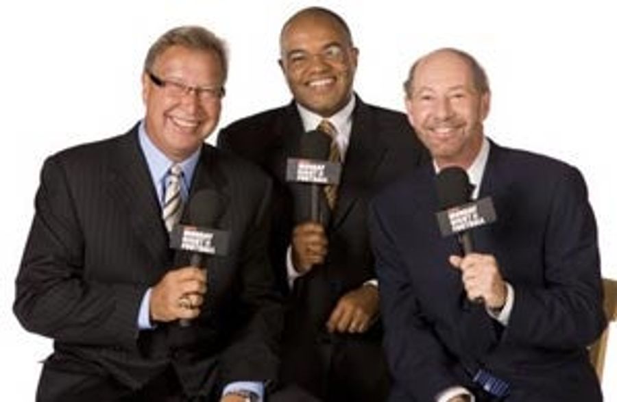 Wait ... A Tolerable Monday Night Football Broadcast?