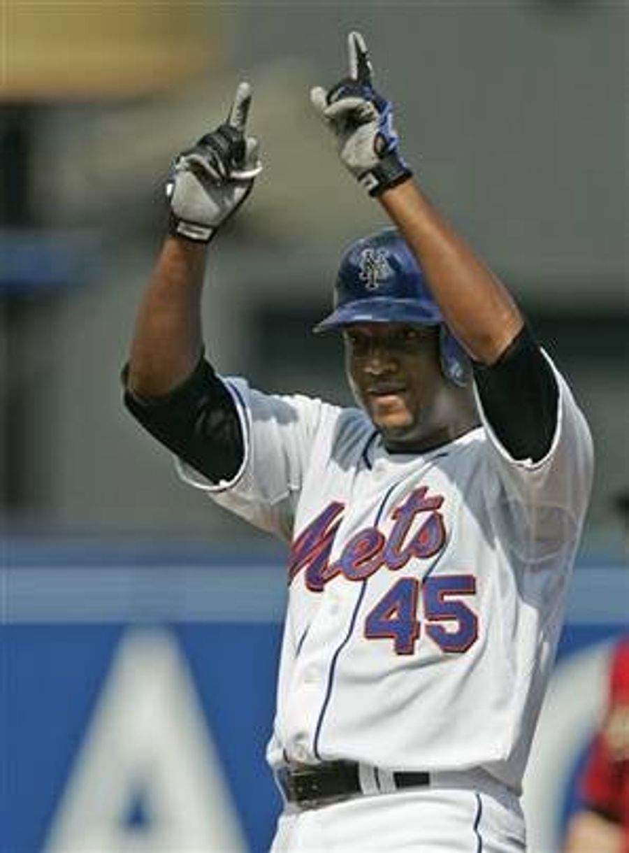 Shea Stadium Fans Love Them Some Pedro