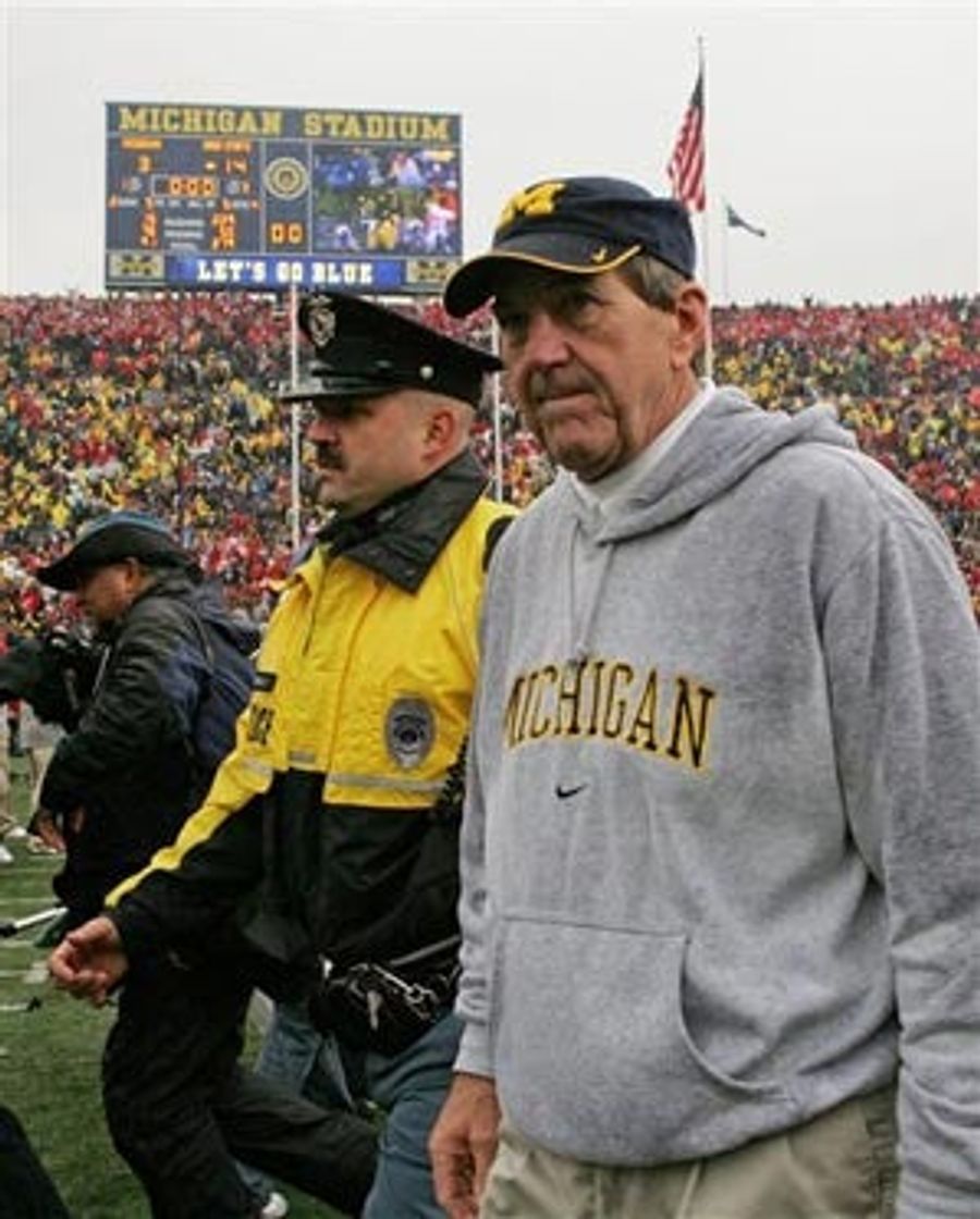 Michigan Bids Adieu To Lloyd Carr