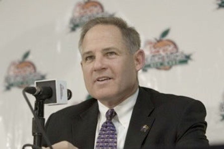 Reports Indicate Les Miles Reports Contradict Other Les Miles Reports - A Special Report
