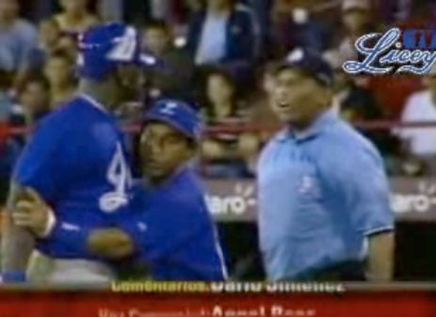 Elijah Dukes Blends Right Into Dominican Baseball