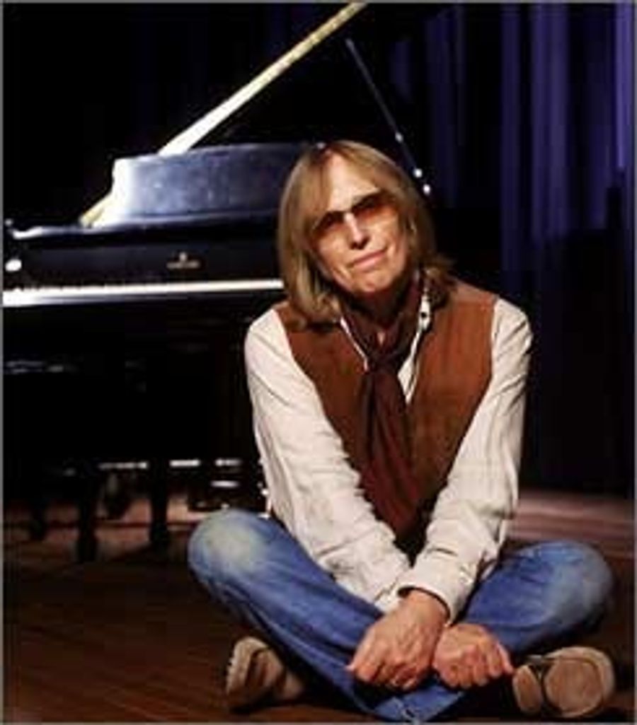Tom Petty Set To Rock Your Balls Off At Super Bowl XLII