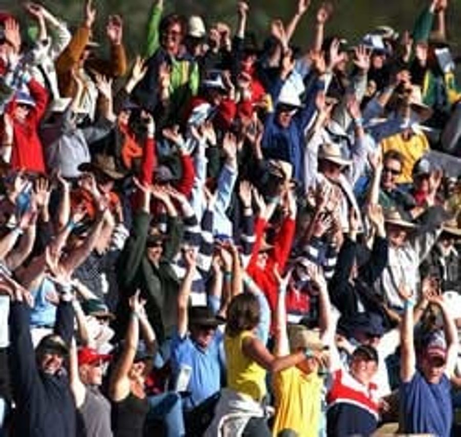They've Nailed Down This Cheering Thing In China