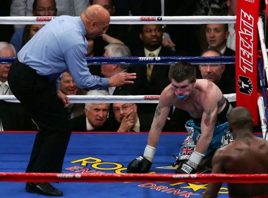 Mayweather Disposes of Hatton In 10