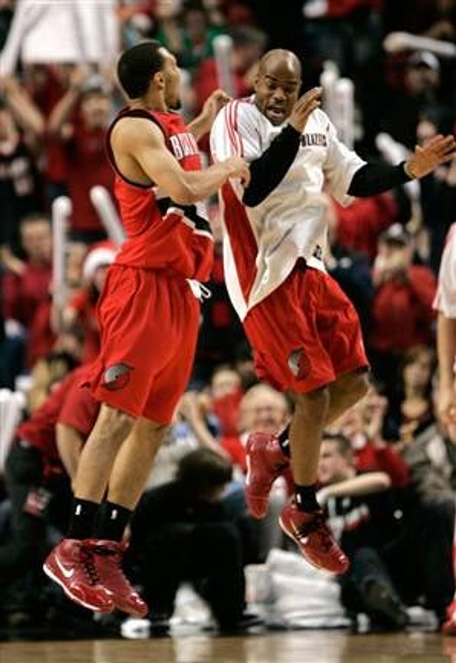 In Portland, It&#39;s All About The Roy-Bot (And ESPN)